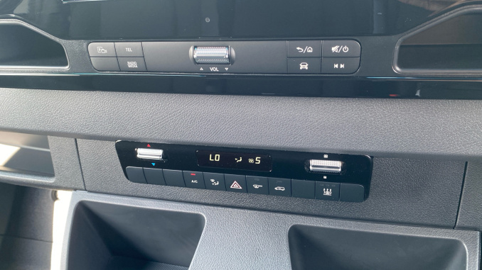 Mercedes-Benz Sprinter E414 L3 Electric Rwd 100kW 113kWh Pro Van Auto - Image 28